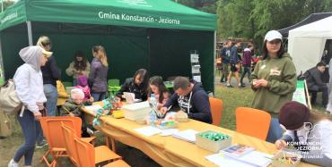 Stoisko Konstancina i stół